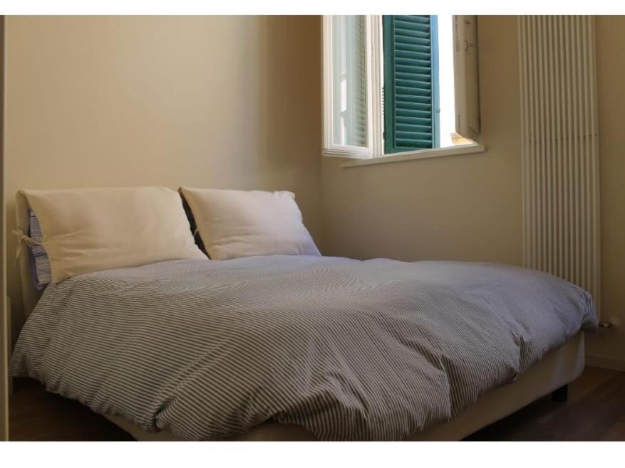 Appartamento Moderno In Centro Storico Lucca Exteriör bild